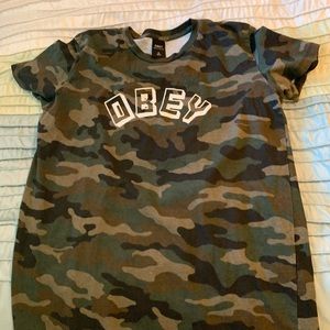 Obey women shirt size medium